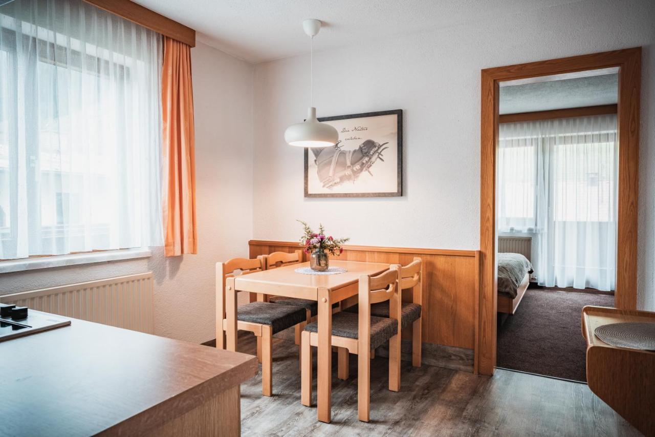 Hotel Garni Romantika Sankt Leonhard im Pitztal Εξωτερικό φωτογραφία