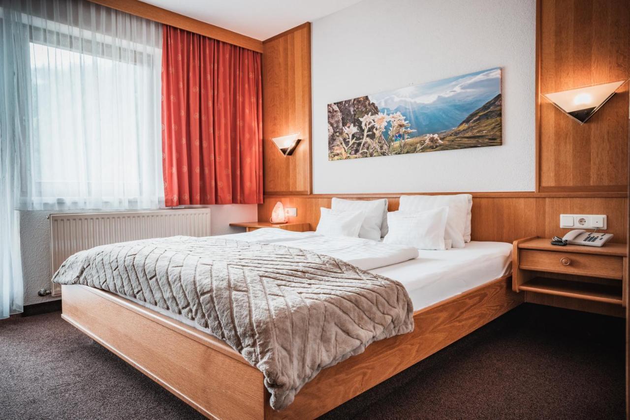 Hotel Garni Romantika Sankt Leonhard im Pitztal Εξωτερικό φωτογραφία