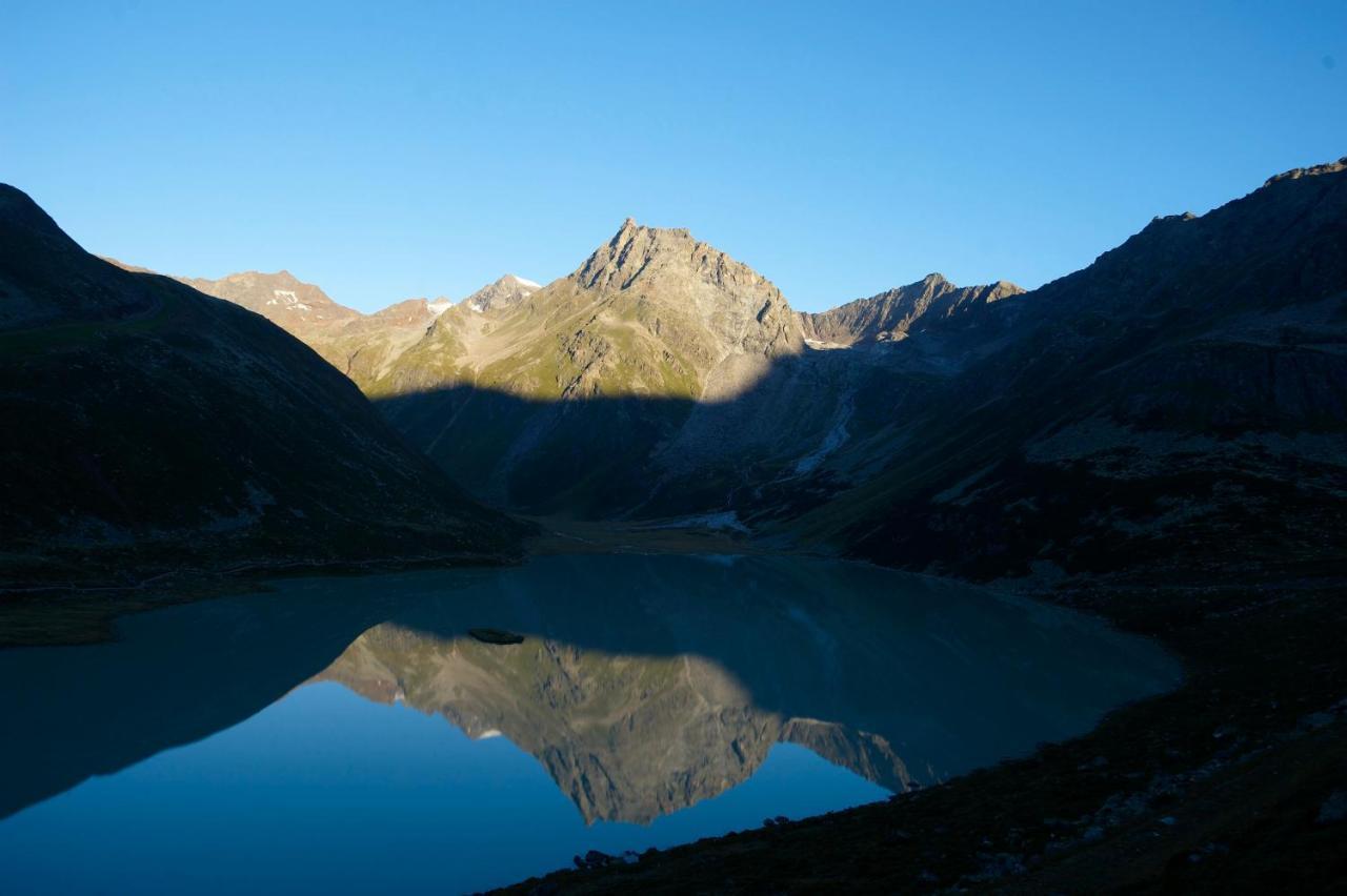 Hotel Garni Romantika Sankt Leonhard im Pitztal Εξωτερικό φωτογραφία