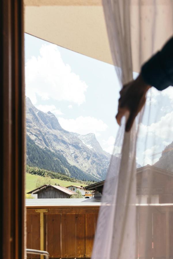 Hotel Garni Romantika Sankt Leonhard im Pitztal Εξωτερικό φωτογραφία