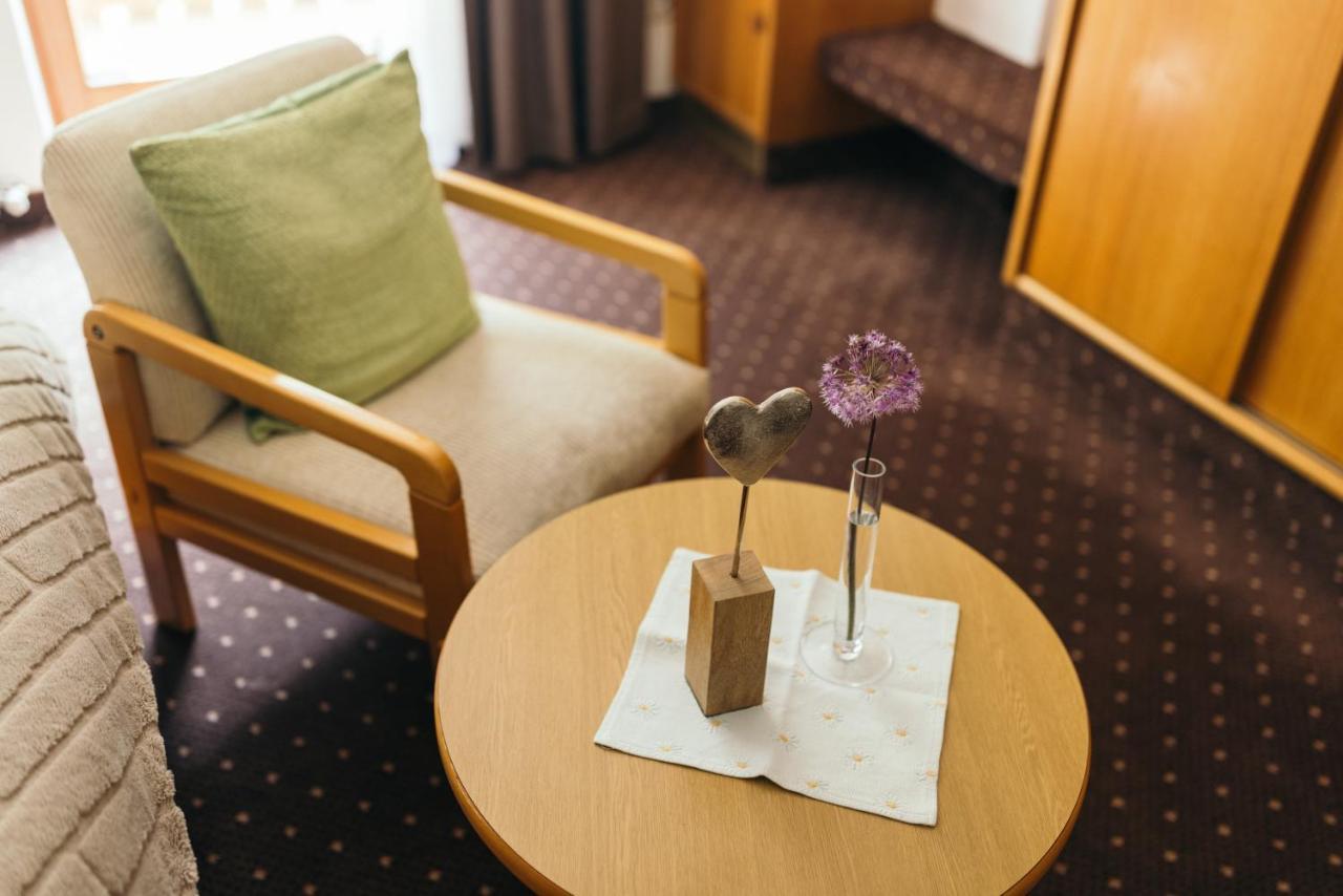 Hotel Garni Romantika Sankt Leonhard im Pitztal Εξωτερικό φωτογραφία