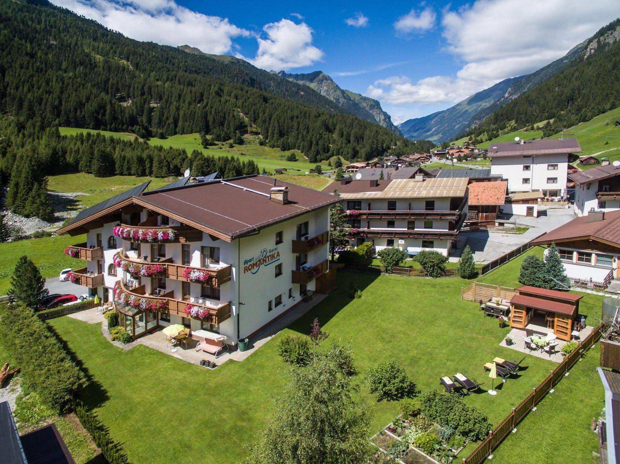 Hotel Garni Romantika Sankt Leonhard im Pitztal Εξωτερικό φωτογραφία