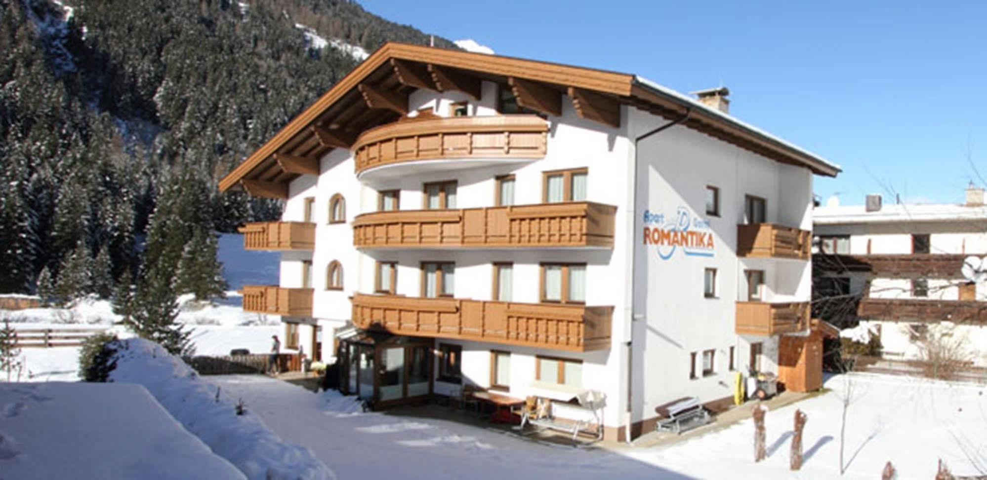 Hotel Garni Romantika Sankt Leonhard im Pitztal Εξωτερικό φωτογραφία