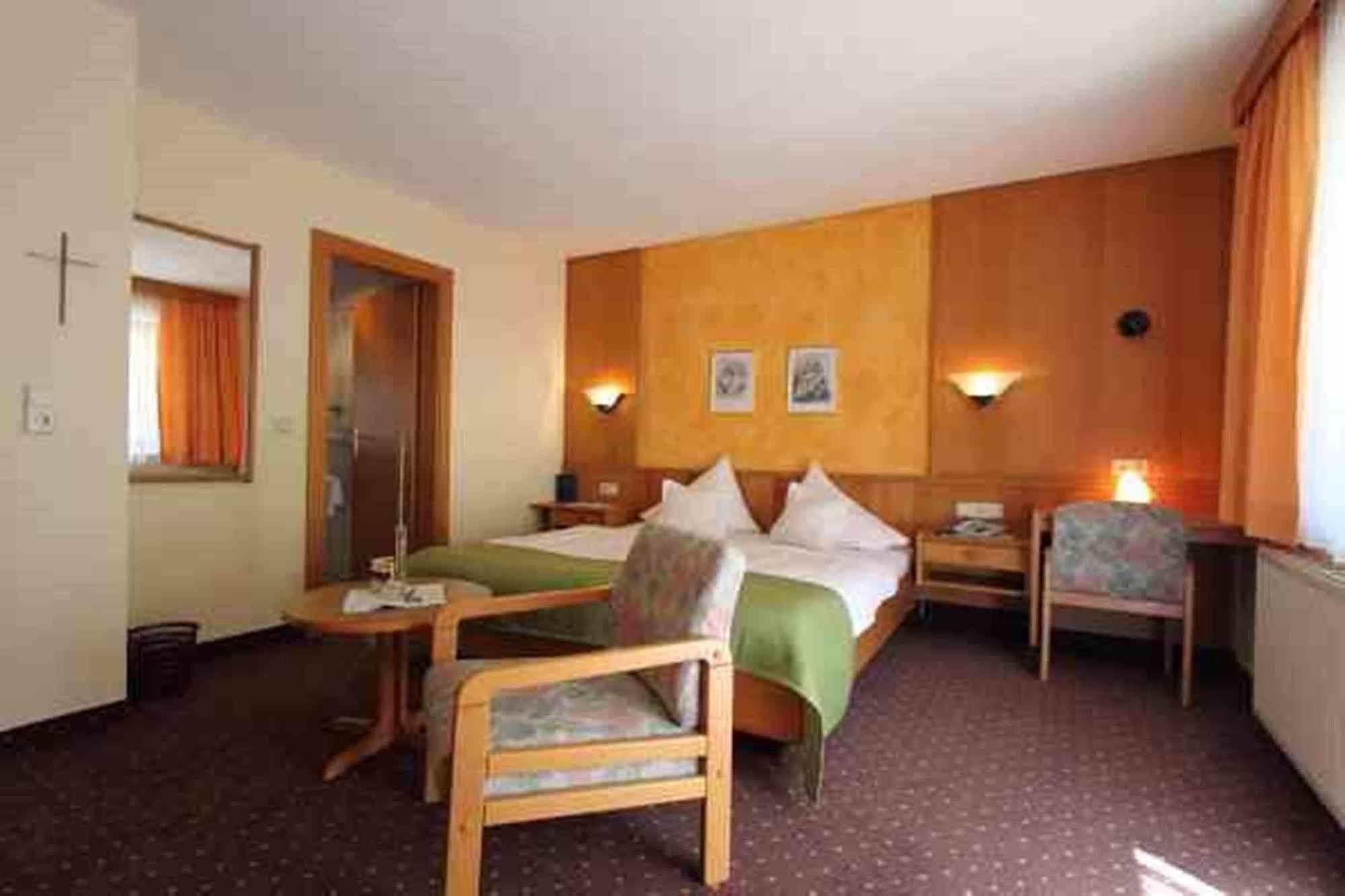 Hotel Garni Romantika Sankt Leonhard im Pitztal Εξωτερικό φωτογραφία