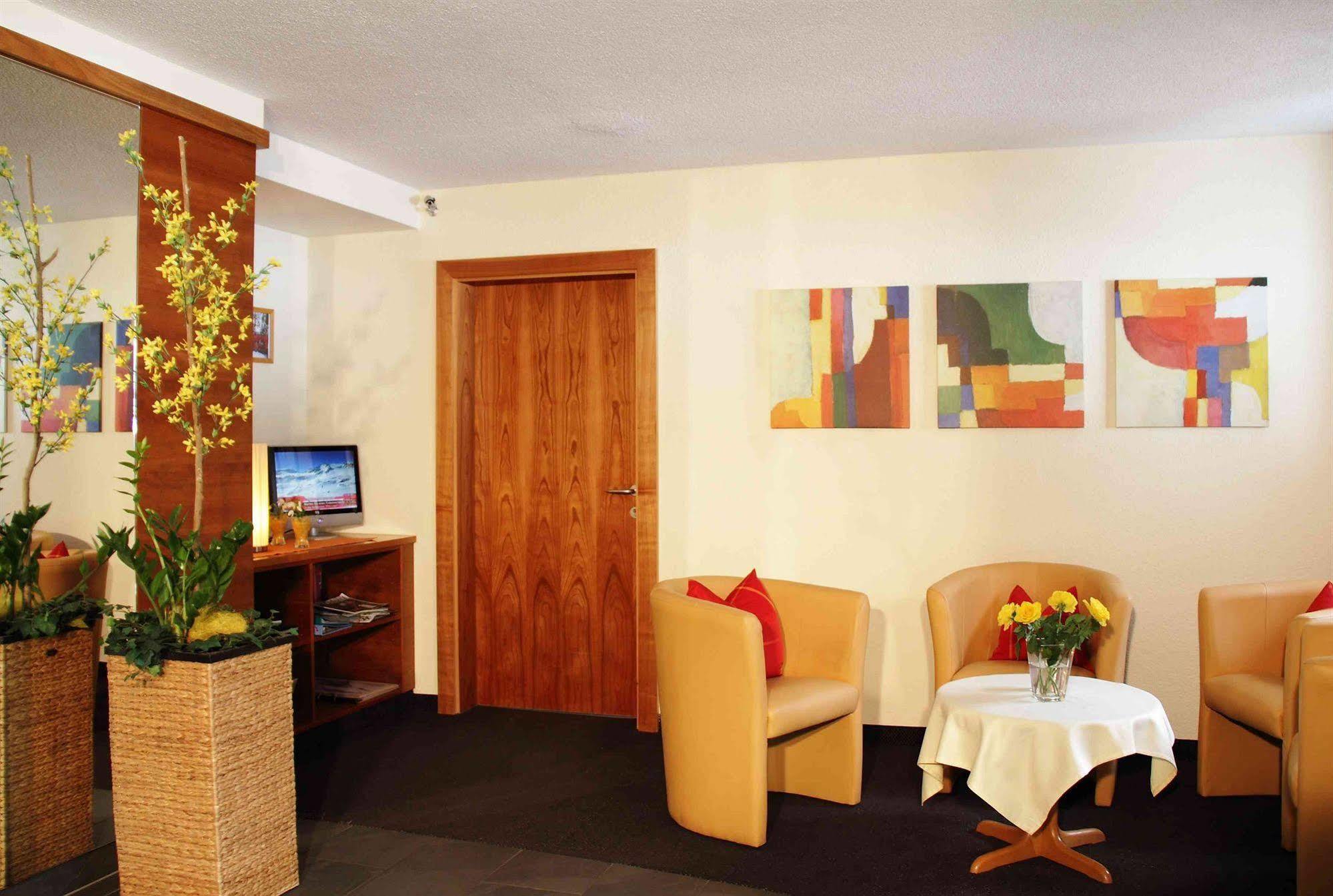 Hotel Garni Romantika Sankt Leonhard im Pitztal Εξωτερικό φωτογραφία
