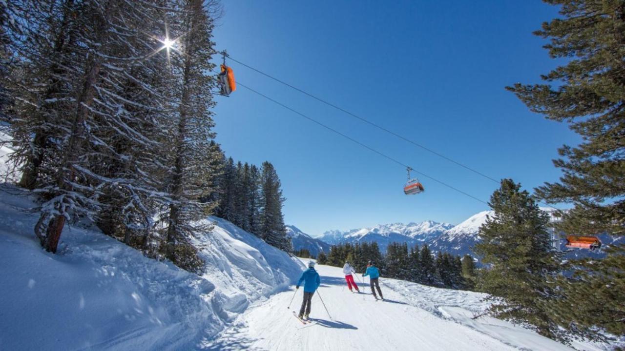 Hotel Garni Romantika Sankt Leonhard im Pitztal Εξωτερικό φωτογραφία